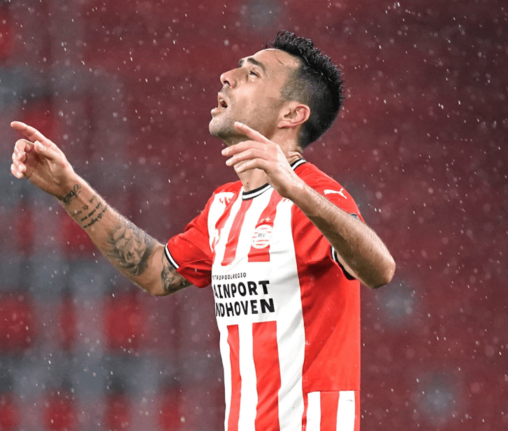 包含冲刺阶段埃因霍温主帅复盘：中超节点到来，气氛紧张，高层口径保持一致的词条